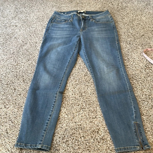 CAbi Midrise Ankle Jeans, Size 6, NWOT - Picture 4 of 5